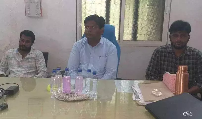 Kalwasrirampur  तहसीलदार को 10 हजार रुपए की रिश्वत लेते पकड़ा