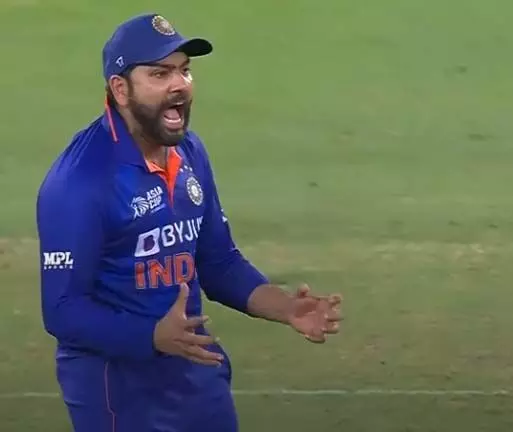 Rohit Sharma ने अर्शदीप सिंह को आंखें दिखाईं खराब शॉट से जीती हुई बाजी बिगाड़ दी