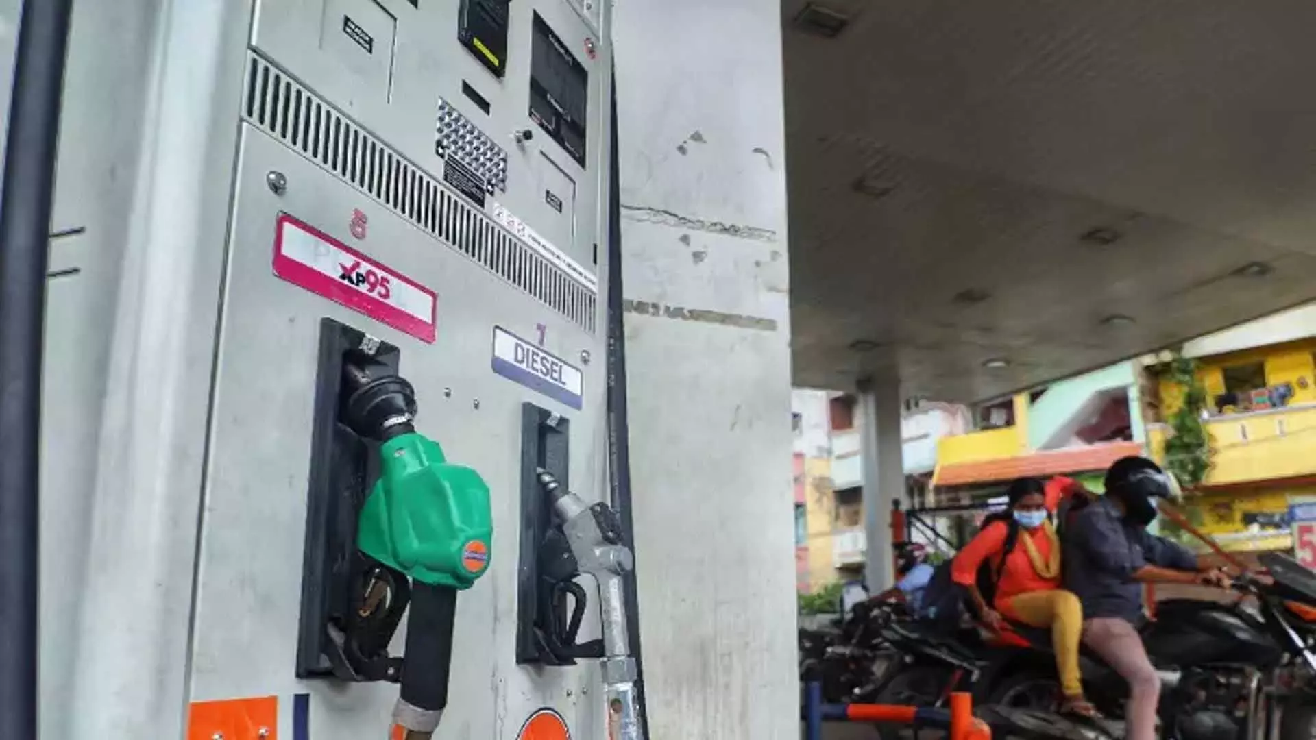 Chennai में पेट्रोल और डीजल की कीमतें 139 दिनों से स्थिर