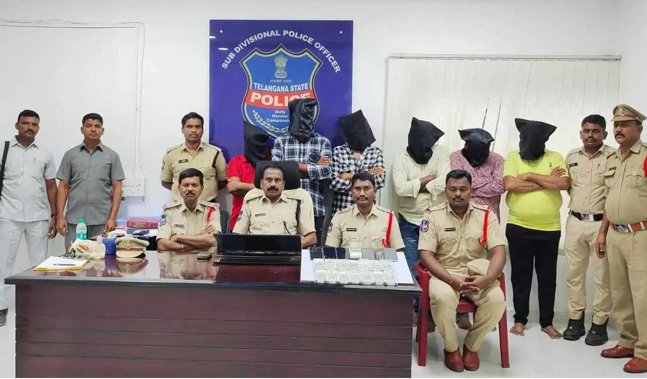 Metpalli पुलिस ने जाली नोटों के रैकेट का भंडाफोड़ किया, छह गिरफ्तार