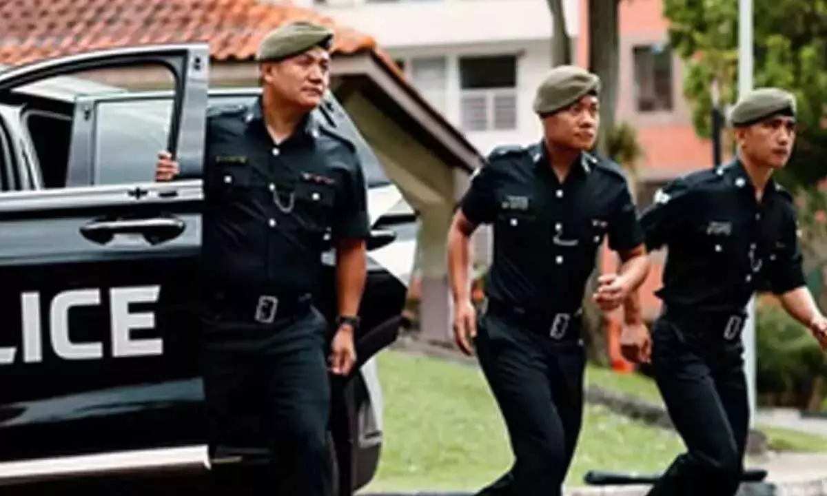Singapore पुलिस ने घोटाले के लिए 323 लोगों की जांच की