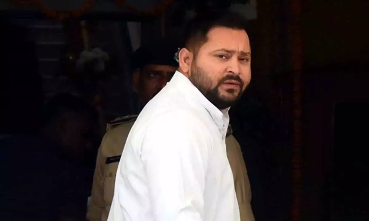 Tejashwi Yadav ने कहा- आरक्षण के लिए सड़क से संसद तक लड़ेगी RJD