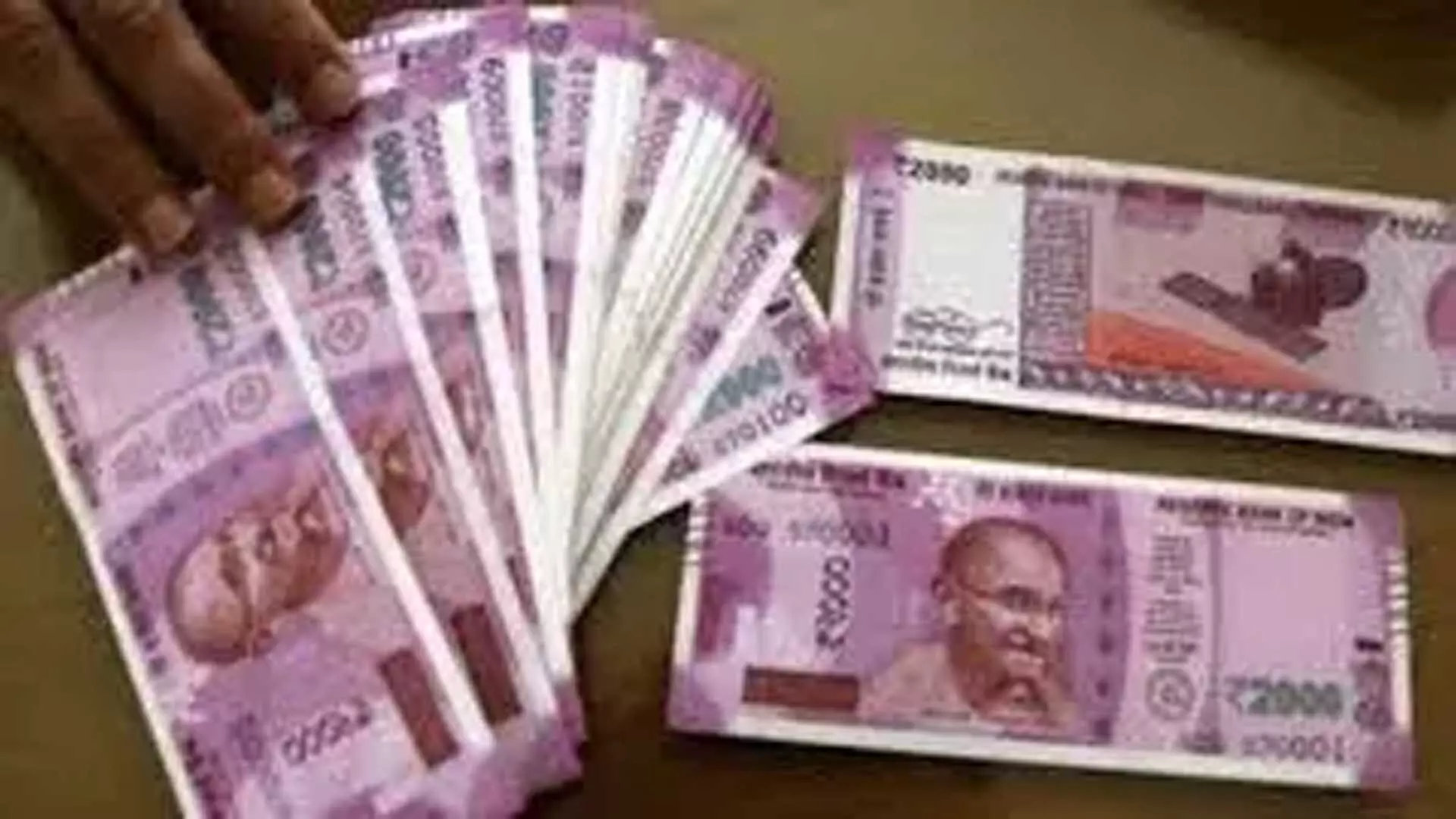 Telangana: मेटपल्ली पुलिस ने नकली नोटों के रैकेट का भंडाफोड़ किया, 6 गिरफ्तार
