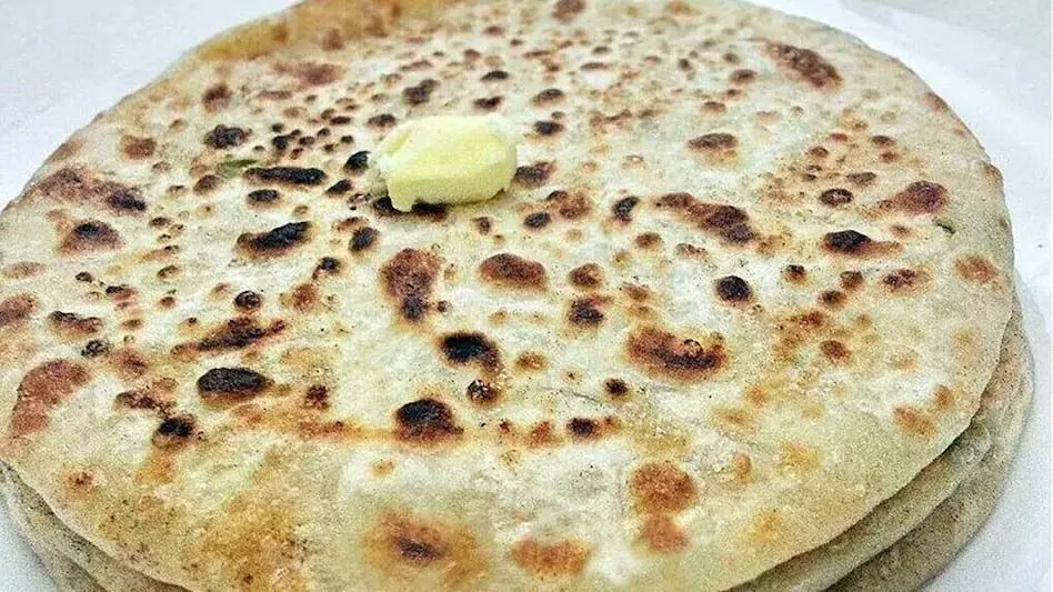 Recipe: घर में नए तरीके से बनाये मसालेदार आलू पराठा