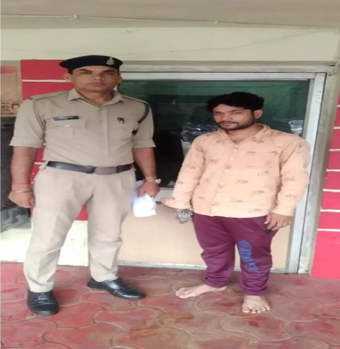 Raipur Breaking: मिश्रा बाड़ा में गांजा बेचने वाला युवक गिरफ्तार