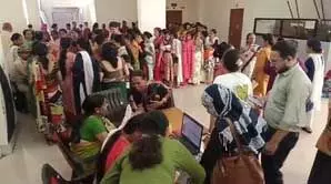 जमशेदपुर में तकनीकी खामी की वजह से नहीं जमा हो सका मंईयां सम्मान योजना का फॉर्म
