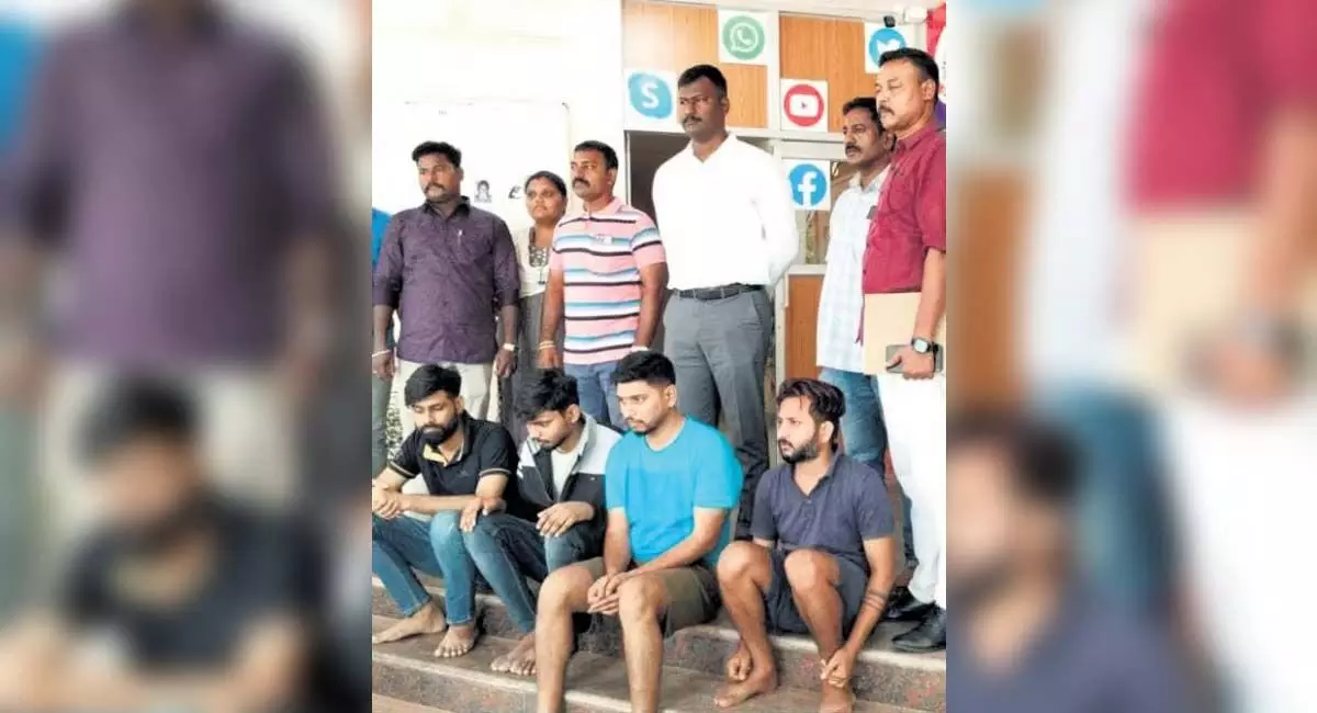 Tamil Nadu : देशभर में नौकरी के गोरखधंधे से जुड़े चार लोगों को बेंगलुरु से गिरफ्तार किया गया