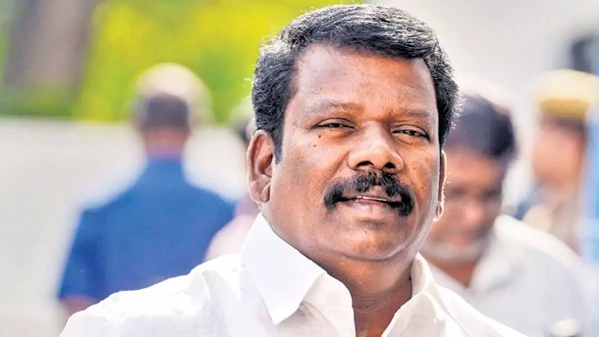 Tamil Nadu : गुजरात के बंदरगाहों के ज़रिए भारत में ड्रग्स आते हैं, टीएनसीसी प्रमुख के सेल्वापेरुन्थगई ने कहा