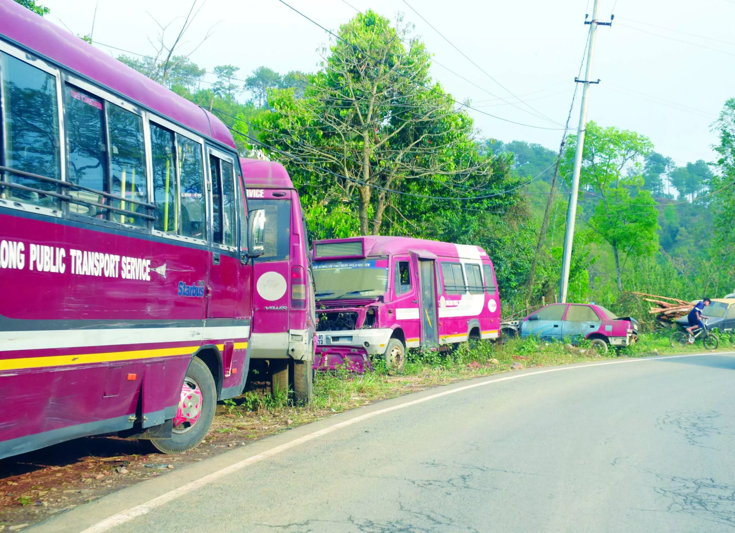 Meghalaya : शिलांग के निवासियों को सार्वजनिक परिवहन की समस्या का सामना करना पड़ रहा