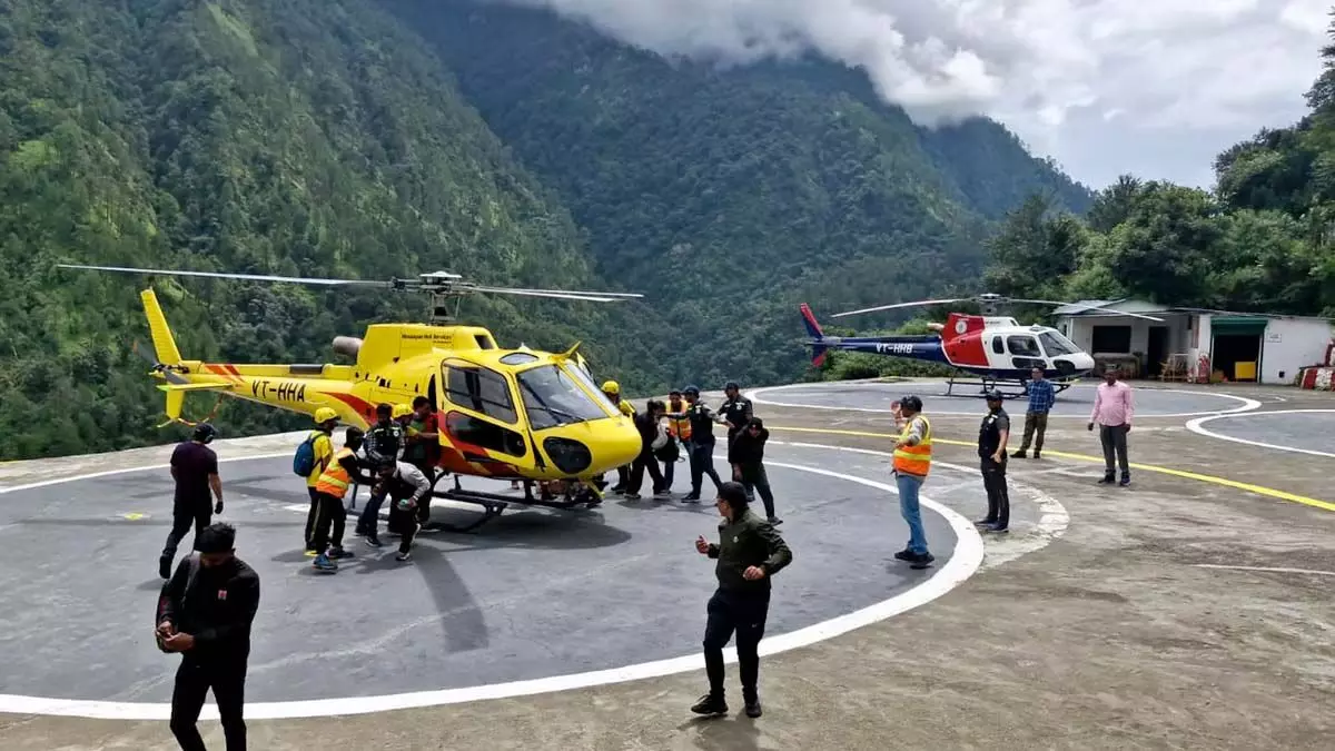 बारिश के बीच Kedarnath में बचाव कार्य तेज