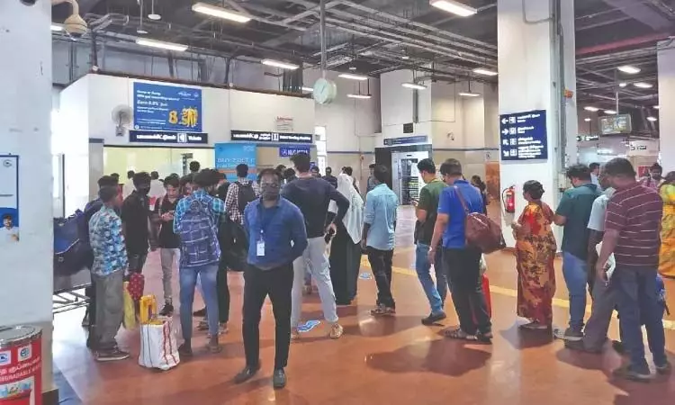 CHENNAI: एयरपोर्ट मेट्रो रेल स्टेशन पर अधिक टिकट वेंडिंग मशीनें और काउंटर स्थापित किए जाएं