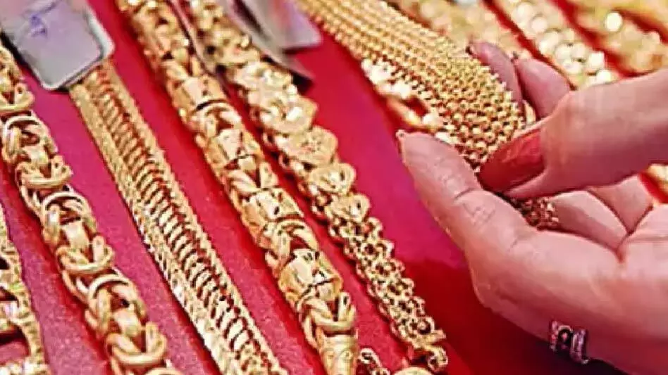 Assam : तिनसुकिया में 5 किलो नकली सोने के साथ महिला गिरफ्तार