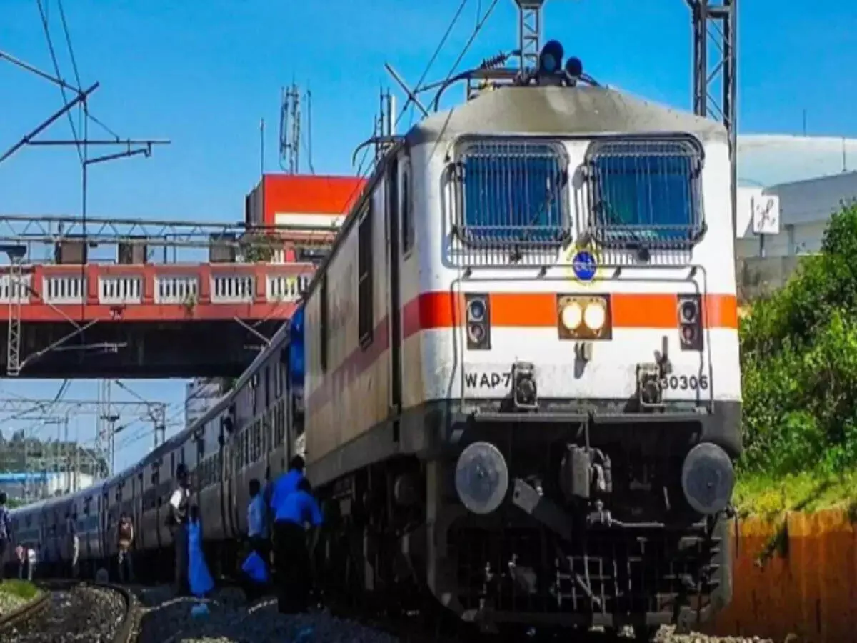 यात्रियों की संख्या को देखते हुए रेलवे प्रशासन ने नई Special Train शुरू