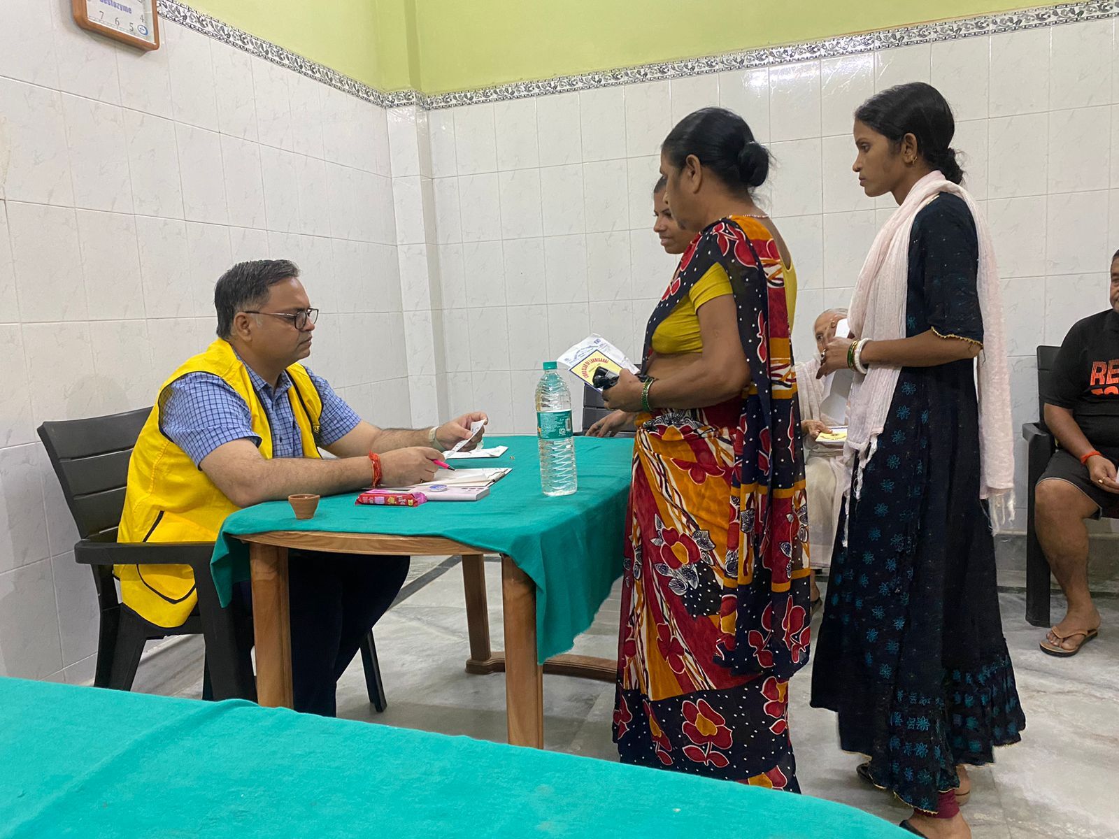 Lions Club Lakhisarai के द्वारा लगाया गया संडे क्लिनिक शिविर