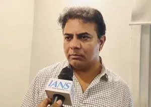 KTR ने विदेश दौरे पर रेवंत रेड्डी को शुभकामनाएं दीं