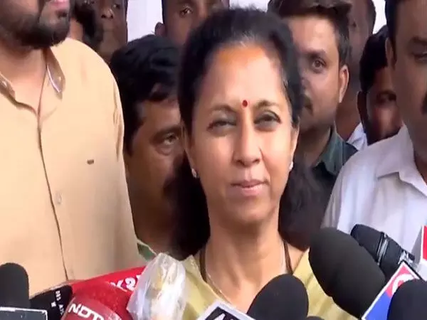 Supriya Sule ने फडणवीस के बयानों पर जवाब दिया