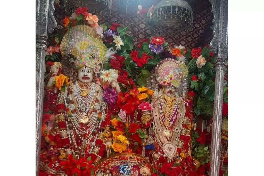 लक्ष्मीनारायण मंदिर में Hariyali अमावस्या पर किया गया श्रृंगार