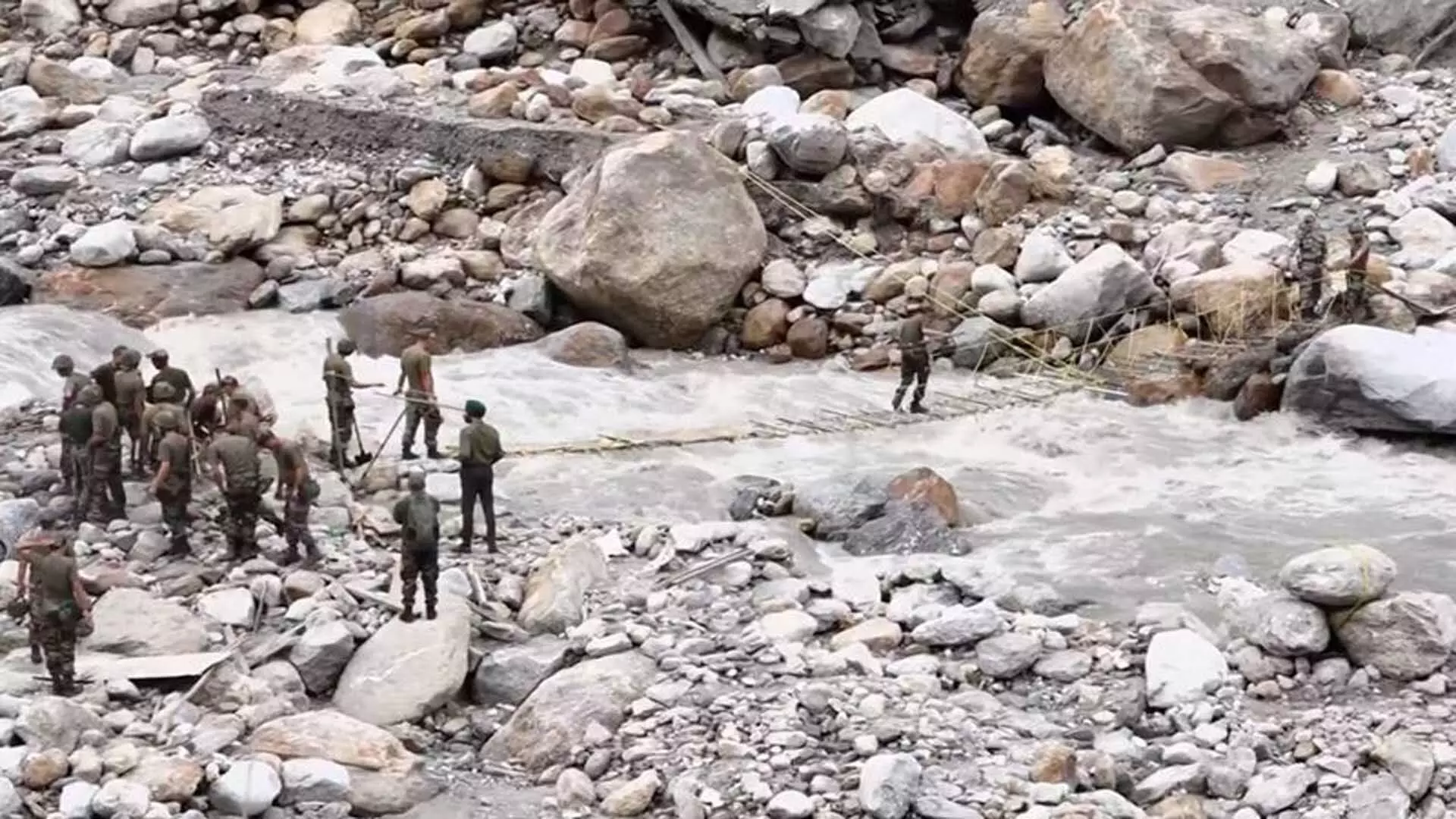 Himachal: मरने वालों की संख्या 13 हुई, 40 से अधिक लोग अभी भी लापता