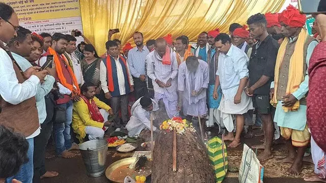 CG: पाट जात्रा पूजा के साथ शुरू हुआ विश्व प्रसिद्ध बस्तर दशहरा