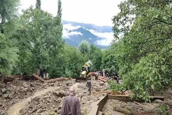 ​​Ganderbal: गंदेरबल के काव चेरवान इलाके में बादल फटने से तबाही