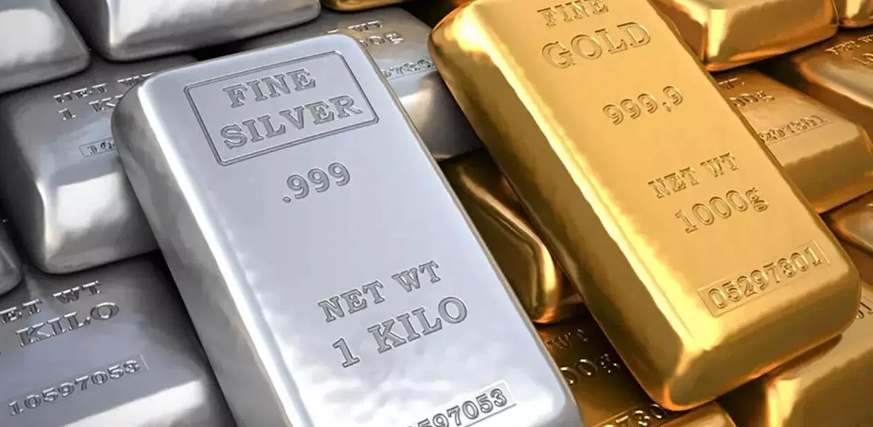 Gold 10 रुपए गिरकर 70,570 रुपए पर, चांदी 100 रुपए गिरकर 85,400 रुपए पर