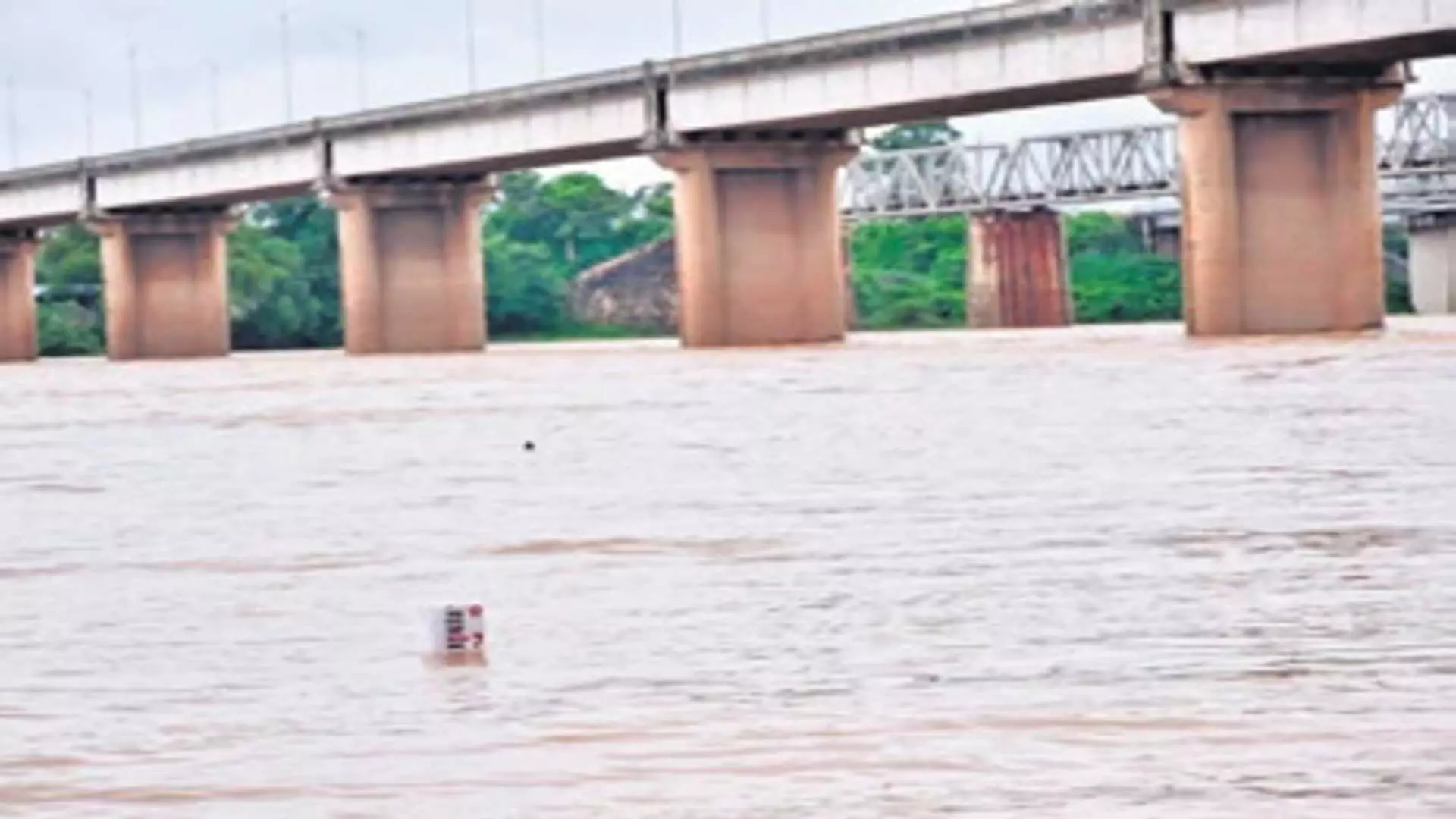 ब्राह्मणी नदी के उफान से Rourkela के लोग चिंतित, अभी बाढ़ का खतरा नहीं