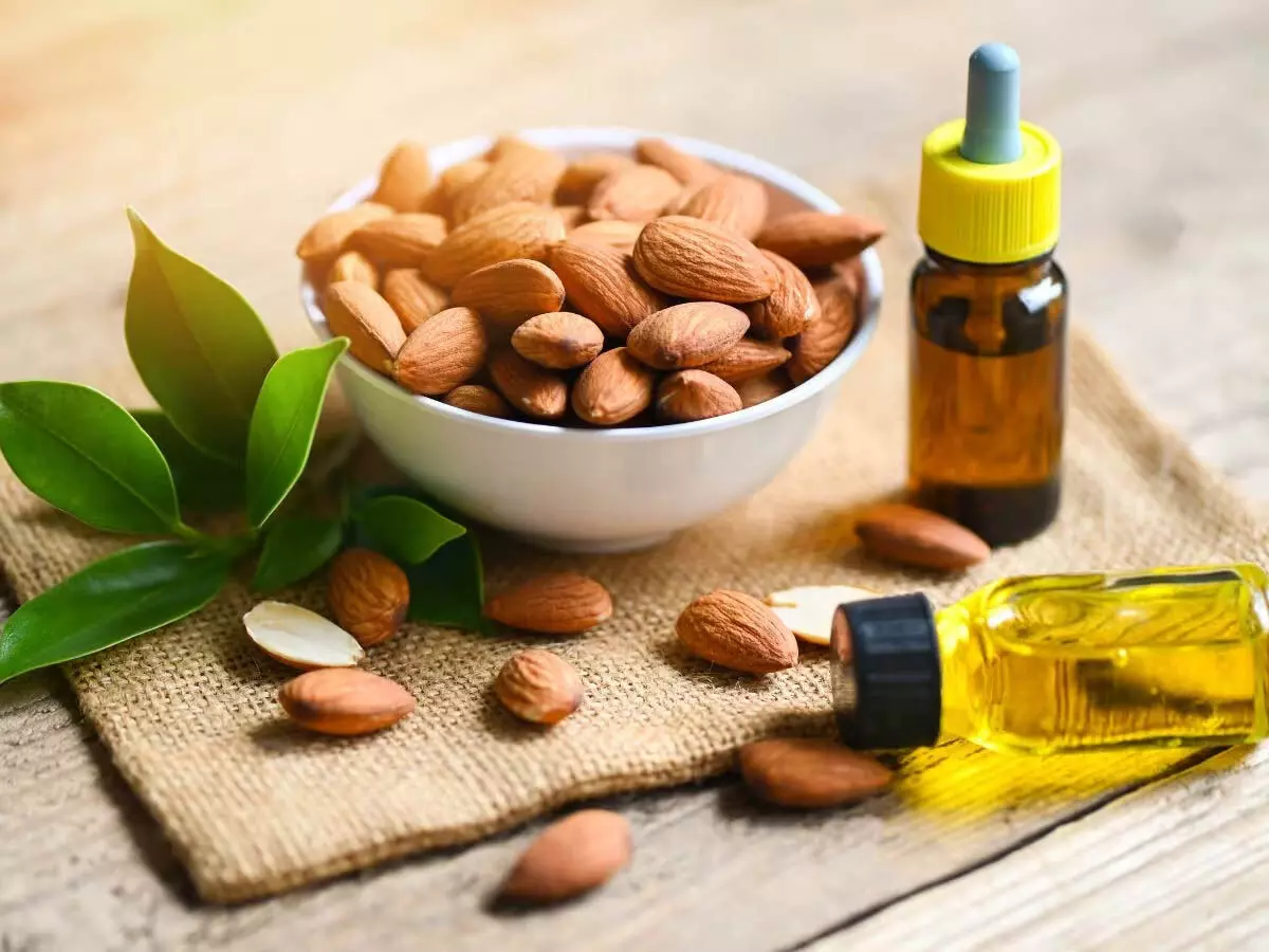 Almond oil आपकी त्वचा को स्वस्थ रखता