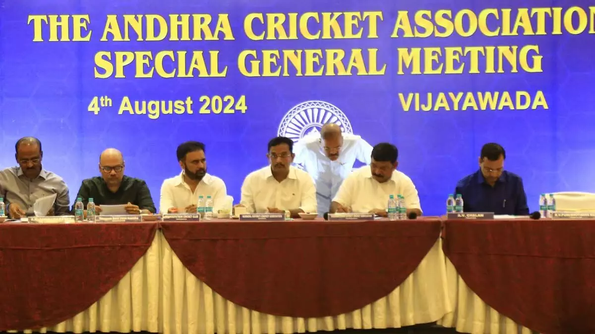 Andhra क्रिकेट एसोसिएशन के छह शीर्ष परिषद सदस्यों ने इस्तीफा दिया