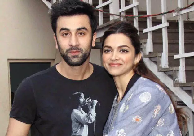 Ranbir Kapoor and Deepika Padukones की मस्ती ने सबका ध्यान खींचा