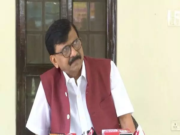 Sanjay Raut ने देवेंद्र फडणवीस पर हमला किया