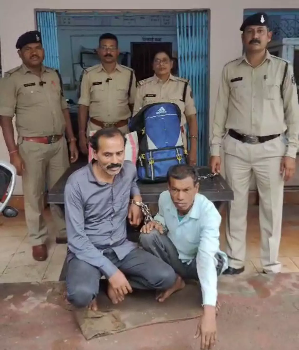 धमतरी-भखारा रोड में गांजा तस्कर गिरफ्तार, दोनों एमपी के निवासी