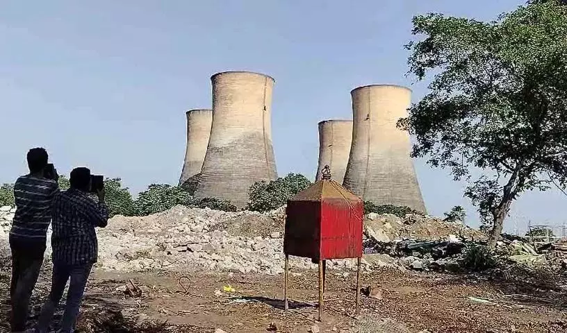 Kothagudem: थर्मल पावर स्टेशन के कूलिंग टावरों में विस्फोट