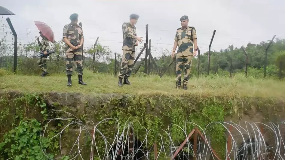 BSF अधिकारी ने मेघालय में भारत-बांग्लादेश सीमा पर अभियान की समीक्षा की