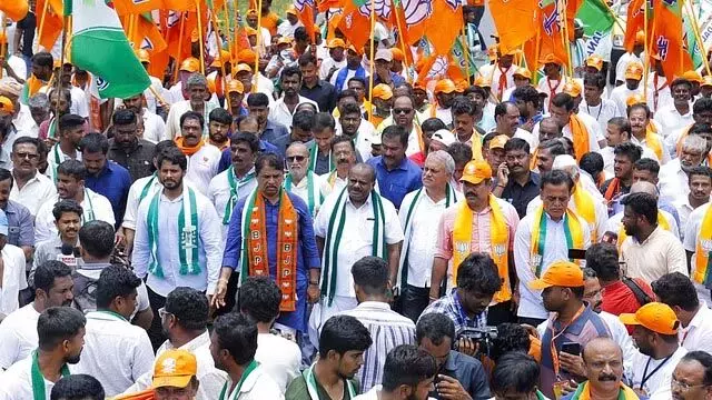 BJP-JD(S) ने MUDA घोटाले के खिलाफ विरोध मार्च जारी रखा, CM सिद्धारमैया के इस्तीफे की मांग की
