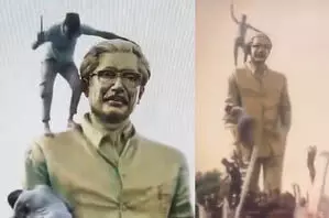 प्रदर्शनकारियों ने ढाका में शेख मुजीबुर रहमान की प्रतिमा तोड़ी