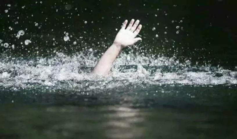 Bhadrachalam में महिला ने गोदावरी नदी में छलांग लगा दी