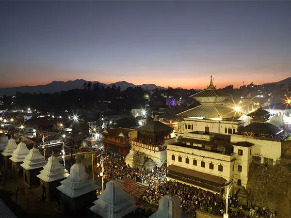 Pashupatinath temple में श्रद्धालुओं का आना जारी, पवित्र श्रावण मास का समापन