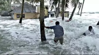 Kerala: समुद्र के जलस्तर में वृद्धि के चलते केरल के इन जिलों  में स्तिथि ठीक नहीं