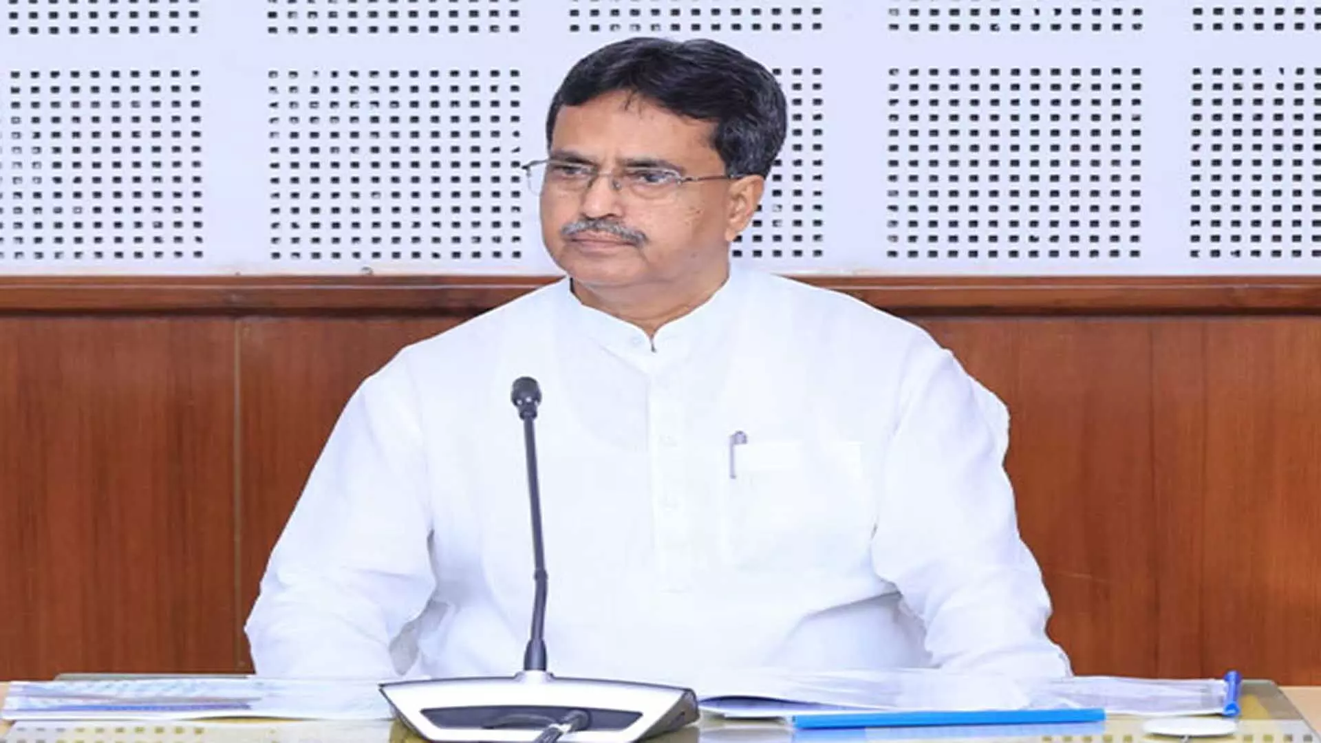 Tripura के मुख्यमंत्री माणिक साहा ने बिजली विभाग की गतिविधियों पर बैठक की