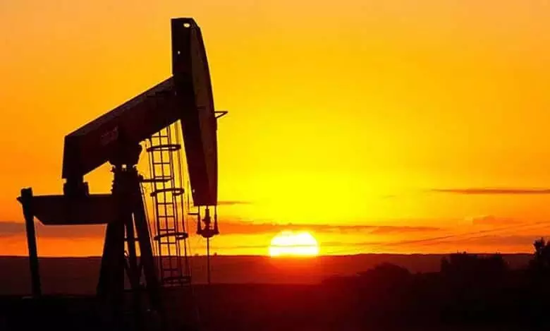 Global oil की कीमतें निचले स्तर पर आने से भारत को लाभ होगा