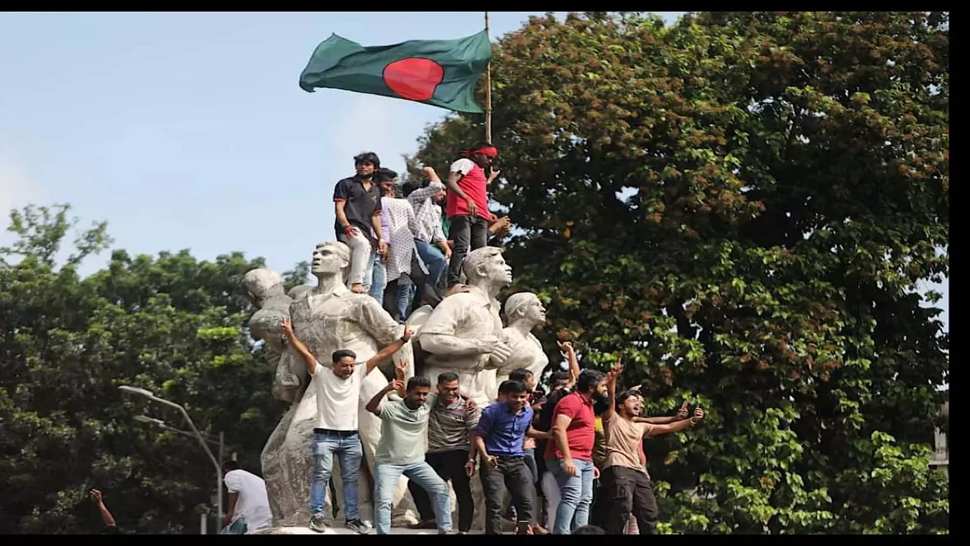 Bangladesh विपक्षी नेता ने शेख हसीना के इस्तीफे पर प्रदर्शनकारियों को बधाई दी