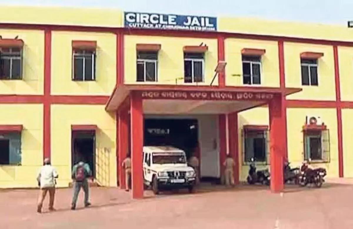 Odisha के चौद्वार सर्किल जेल में कैदी फांसी पर लटका मिला
