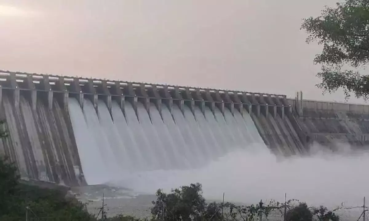 Nagarjuna Sagar से 2 लीटर क्यूसेक पानी छोड़ा गया