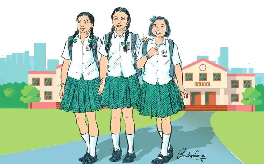 KERALA : खादर समिति ने केरल में हाई स्कूल शिक्षा को कक्षा 12 तक बढ़ाने की सिफारिश की