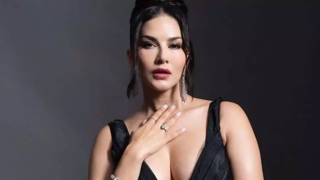 Sunny Leone ने अपने एडल्ट फिल्म पर प्रतिक्रिया दी