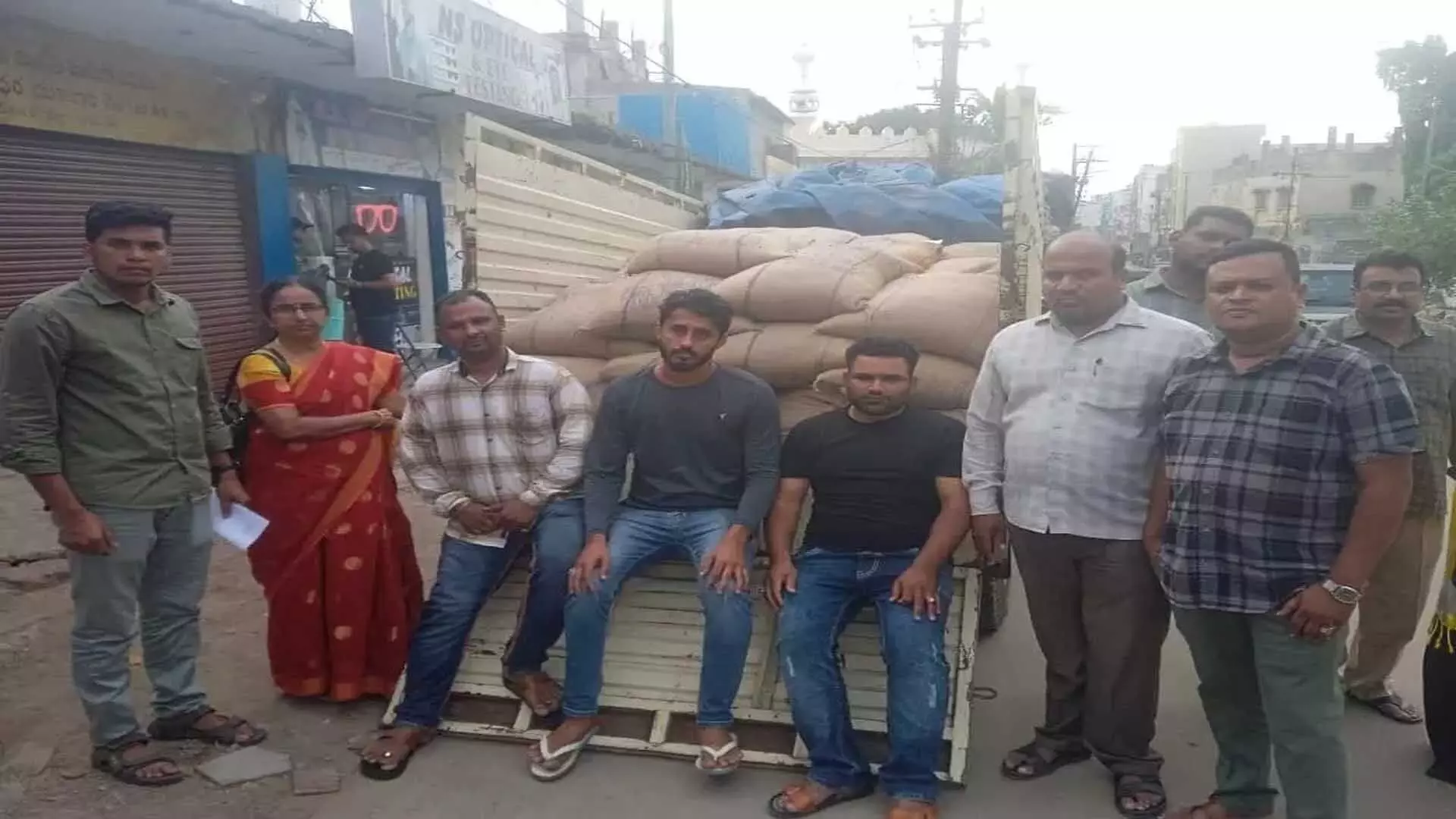 पुराने शहर में PDS चावल की अवैध बिक्री में 3 और लोग गिरफ्तार