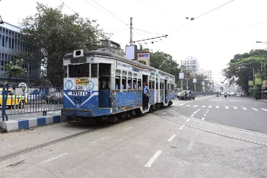Calcutta: परिवहन विभाग केवल एक मार्ग पर ट्राम चलाना चाहता