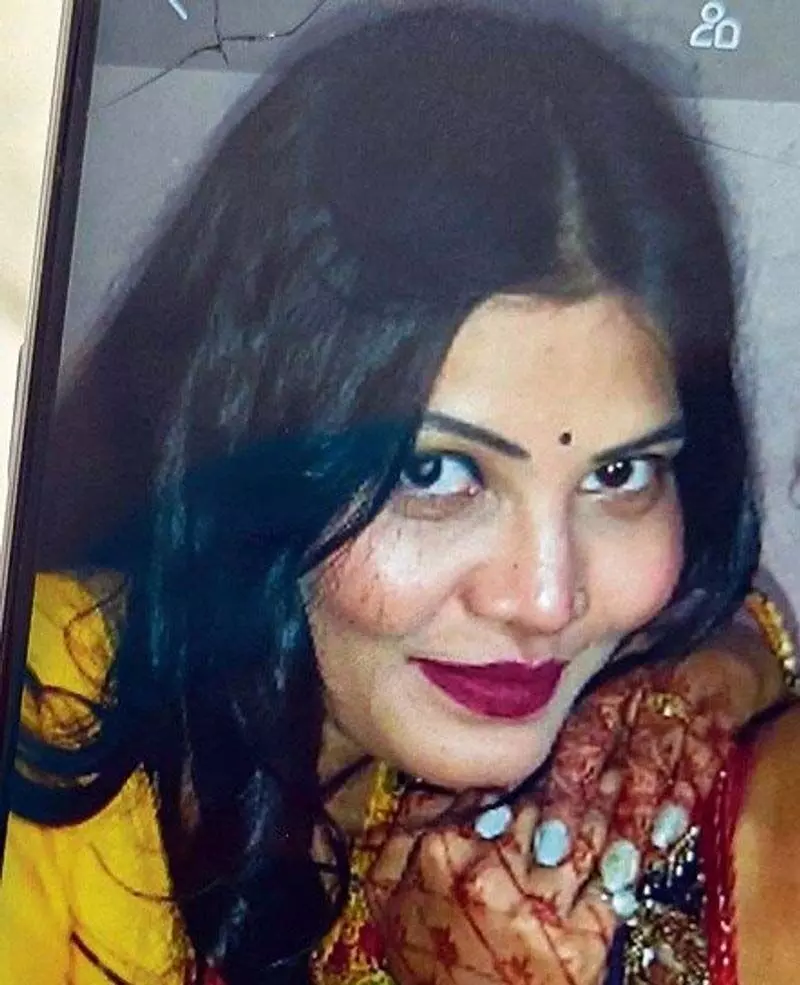 Gill गांव में 33 वर्षीय महिला की गला रेतकर हत्या