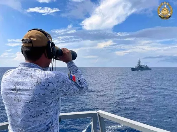 South China Sea में तनाव के बीच फिलीपींस और वियतनाम के तट रक्षक ऐतिहासिक संयुक्त अभ्यास करेंगे