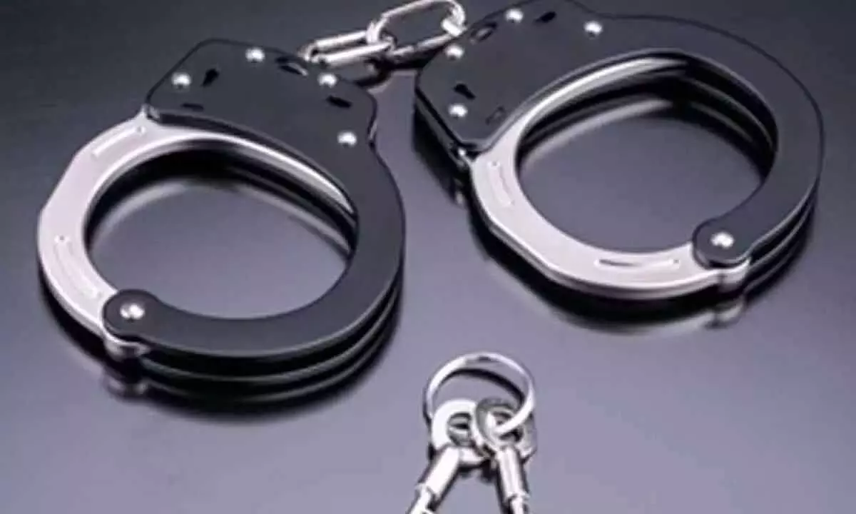 Bhubaneswar के व्यापारी की हत्या के आरोप में दो गिरफ्तार